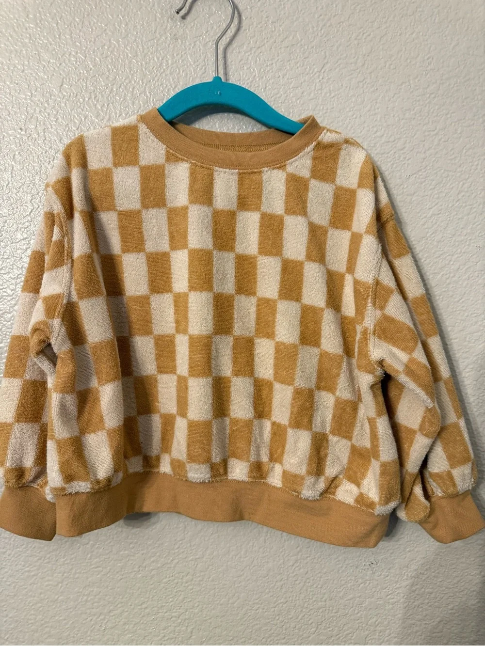 Rylee + Cru Cream and Tan Check Plush Crewneck